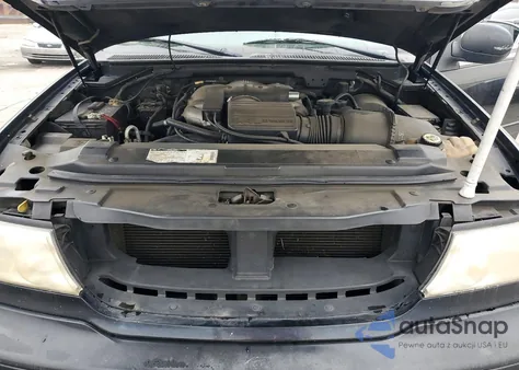 2000 Lincoln Navigator z USA, uszkodzony, nr VIN 5LMEU27A2YLJ30580